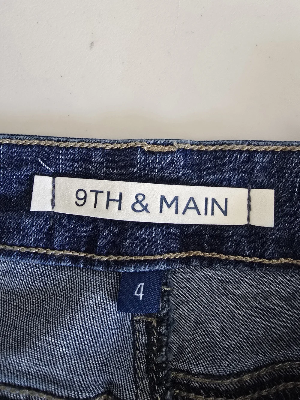 9th & Main Embroidered Flare Jeans 4 Med Wash Boho Festival Y2k NWT